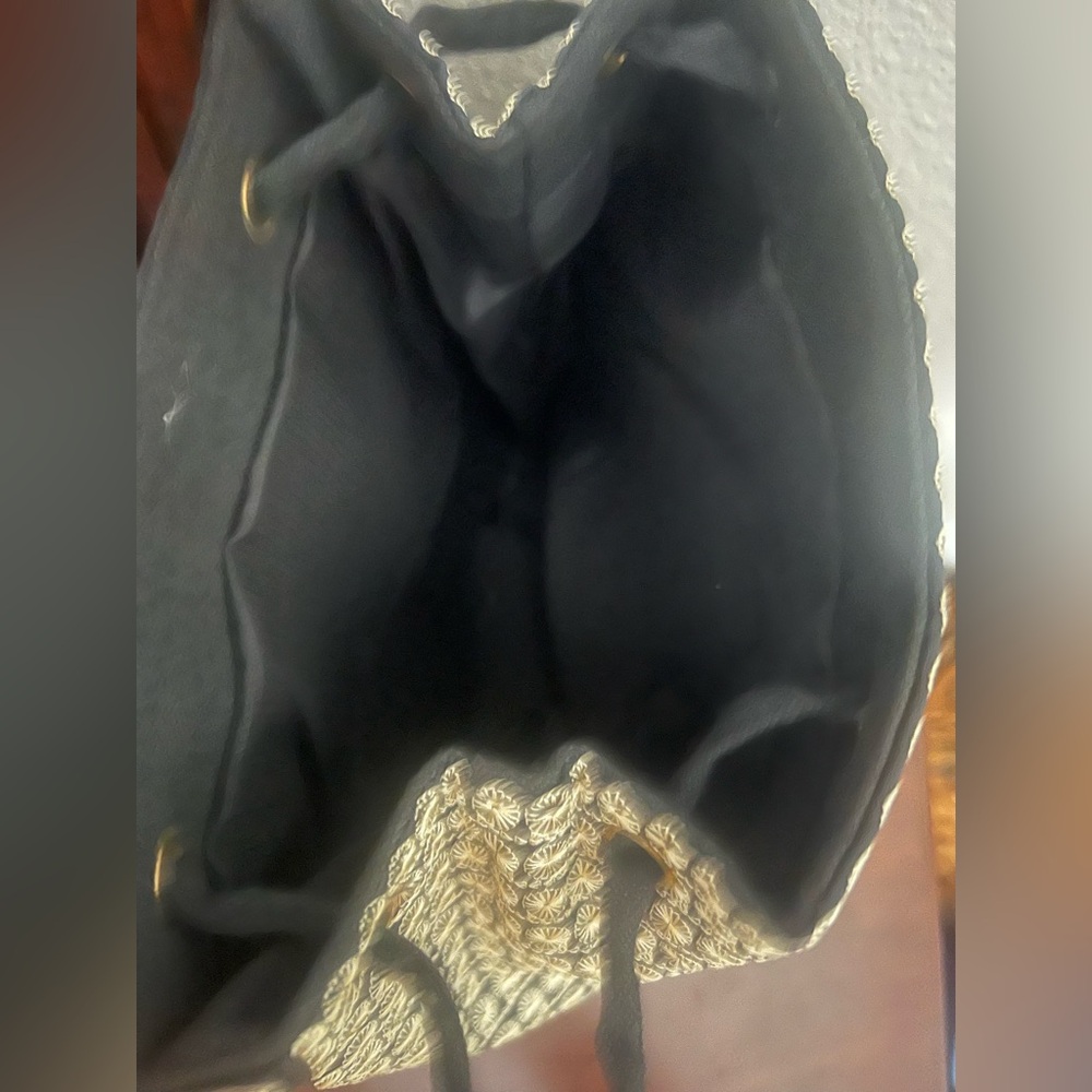Floral Embroidered Backpack - Picture 8 of 9